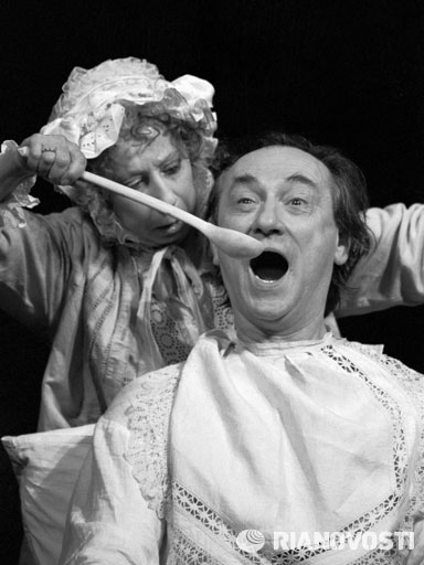 Богдан Ступка - Биографии