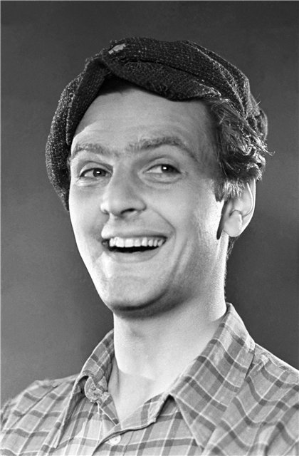 Актер Яковлев Юрий Васильевич - Биографии