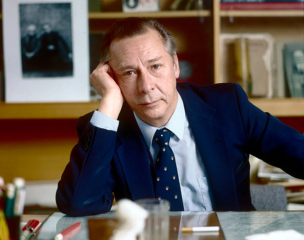 Актер Олег Ефремов - Биографии