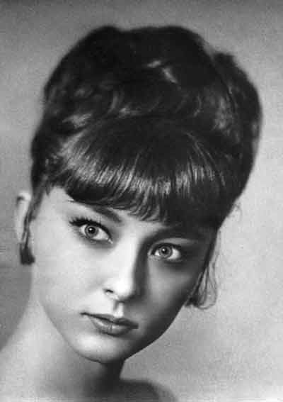 Актриса Анастасия Вертинская - Биографии