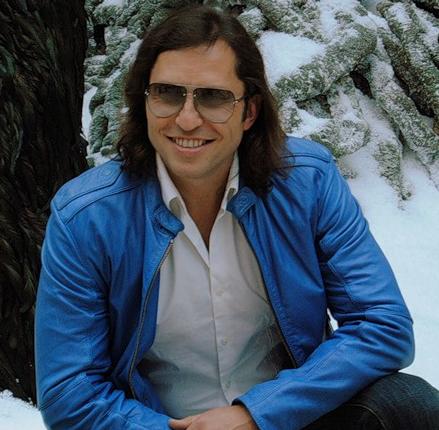 Александр Pева - Биографии