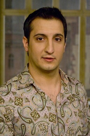 "Кузя и Майкл" -главные персонажи телесериала "Универ" - Биографии