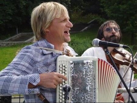 Олег Скрипка биография музыканта, фото, личная жизнь - Российские актеры.