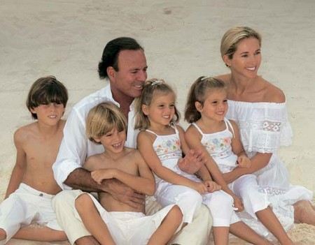 Хулио Иглесиас (Julio Iglesias) биография певца, фото, личная жизнь, его жена и дети 2017 - Российские актеры.