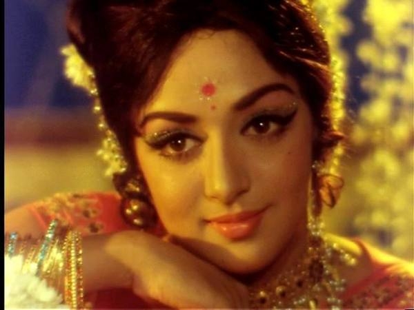Индийская актриса Хема Малини известна по ролям Зиты и Гиты - Биографии