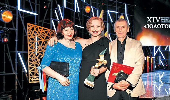 Биография Юлии Пересильд - Режиссеры. Биография Юлии Пересильд - Режиссеры.