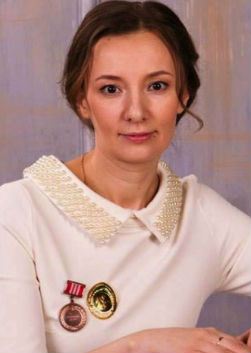 Биография Анны Кузнецовой - Режиссеры.