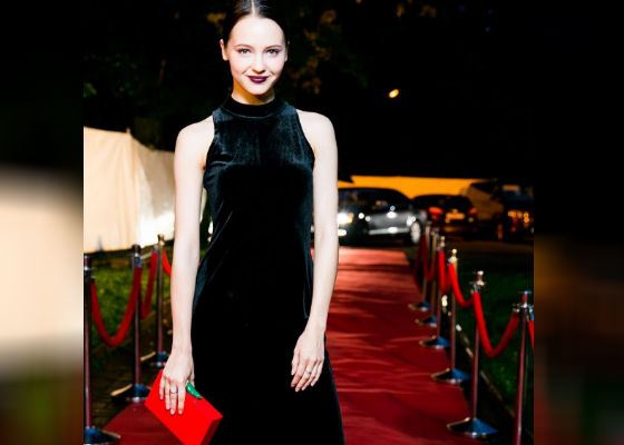 Биография Юлии Хлыниной - Режиссеры.