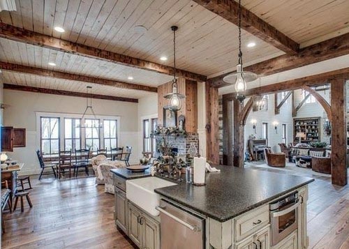 Майли Сайрус стала владелицей фермы