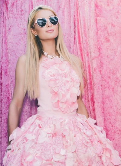 Пэрис Хилтон порадовала стильным образом