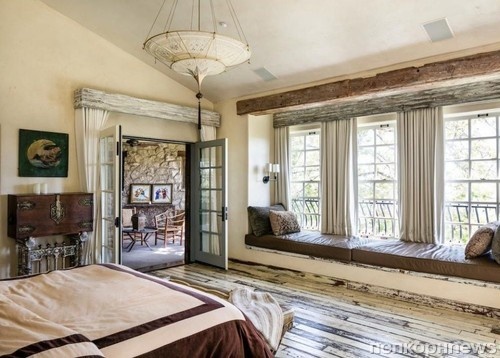 Мел Гибсон продает "замок" в Малибу