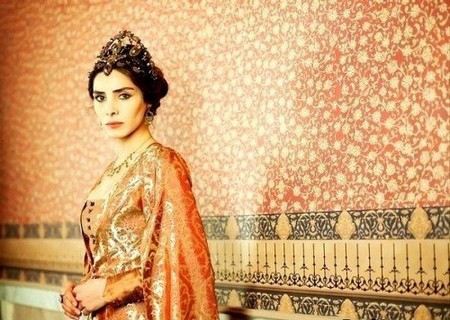 Биография Нур Айсан - Иностранные актеры.