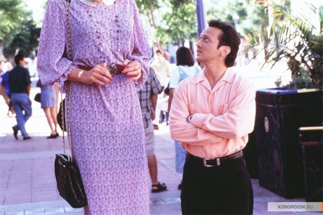 Мужчина по вызову - Трейлеры