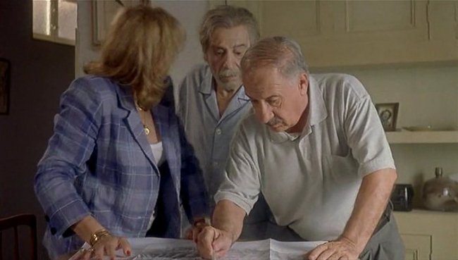 Фильм "Божественный свет/La luz prodigiosa" (2003) - Трейлеры