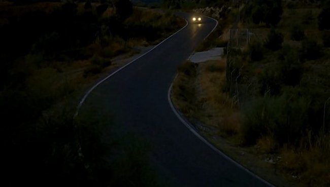 Фильм "Божественный свет/La luz prodigiosa" (2003) - Трейлеры