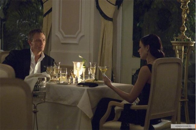 Девушки Бонда - "Казино "Рояль" (2006) Соланж (Катерина Мурино) - Трейлеры