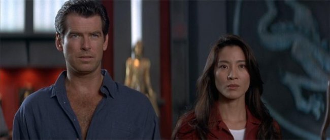 Девушки Бонда - "Завтра не умрет никогда" (1997) Пари Карвер (Тери Хэтчер) - Трейлеры