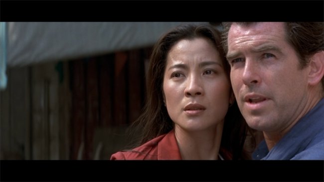 Джеймс Бонд. 007: Завтра не умрет никогда - Трейлеры