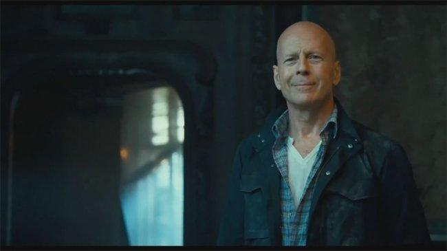 Крепкий орешек 5:Хороший день,чтобы умереть - Трейлеры