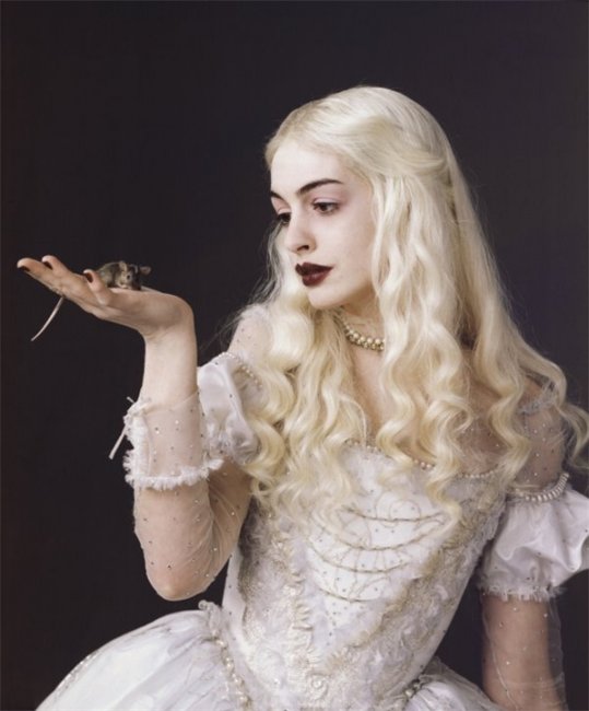 БЕЛАЯ КОРОЛЕВА "Алиса в стране чудес" - Трейлеры