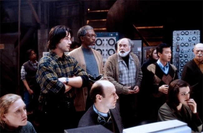 "Цепная реакция" - Трейлеры