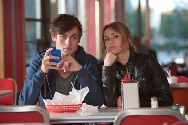 Лето. Одноклассники. Любовь / LOL - Трейлеры