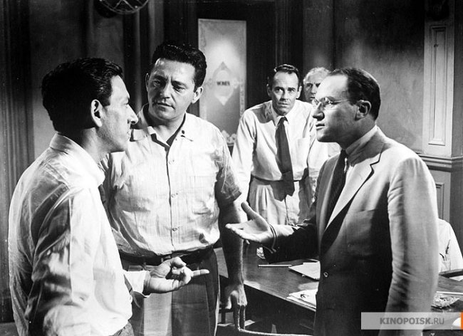 12 разгневанных мужчин (1957) - Трейлеры