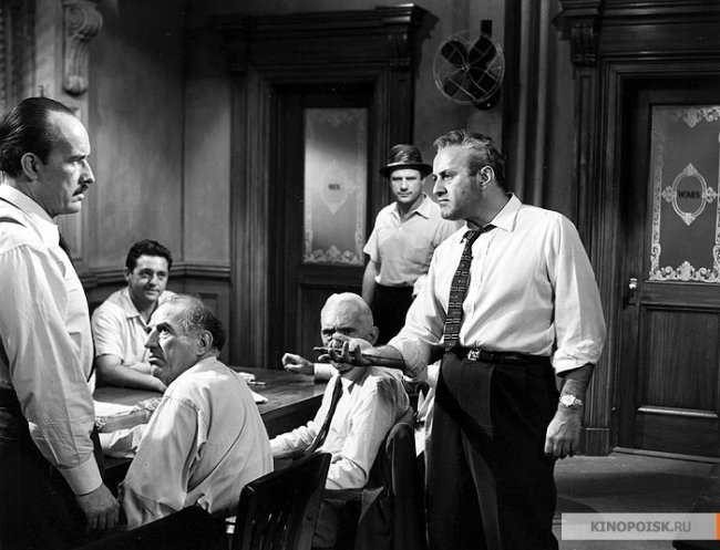 12 разгневанных мужчин (1957) - Трейлеры
