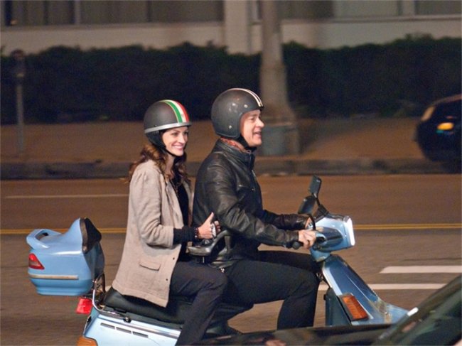 Диск с фильмом "Ларри Краун" (2011) - Трейлеры