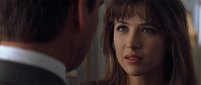 И целого мира мало — девятнадцатый фильм «бондианы», 1999 года. - Трейлеры