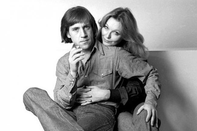 Людмила Абрамова - Биография