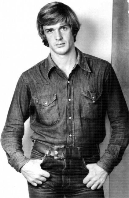 Актер Александр Абдулов - Биографии