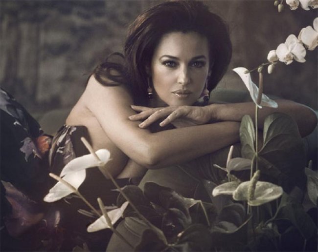 Моника Белуччи в фотосессии для журнала Vanity Fair (2012). - Биографии