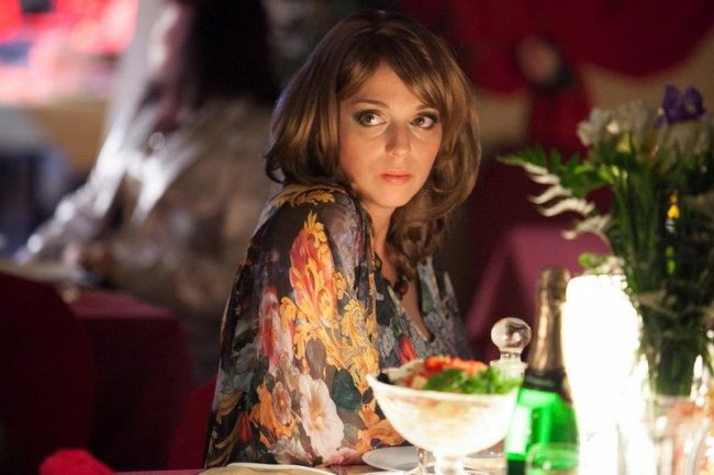 Актриса Нелли Уварова - Биографии