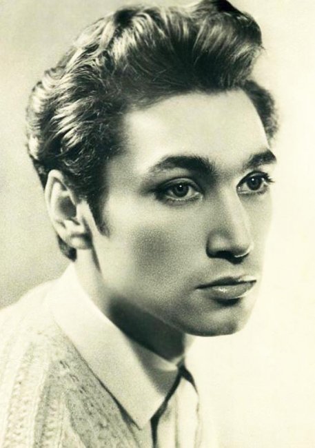 Актер Владимир Коренев - Биографии