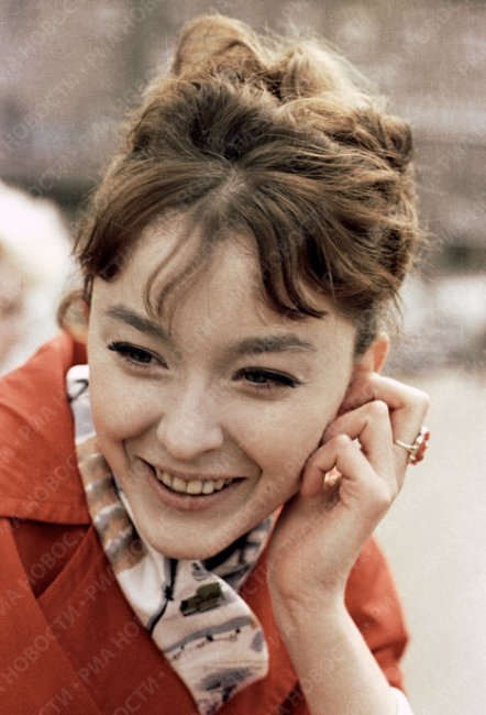 Актриса Анастасия Вертинская - Биографии