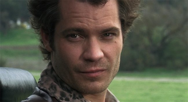 «Соседка» (The Girl Next Door) - Трейлеры