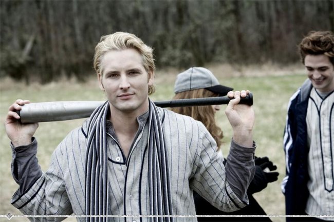 Питер Фасинелли - звезда сериала "Сумерки" - Биографии