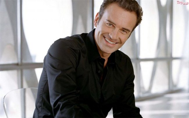Джулиан МакМэхон (Julian McMahon) - Биографии