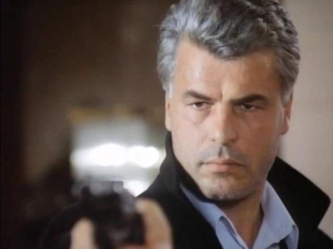 Коррадо Каттани, комиссар полиции - Биографии