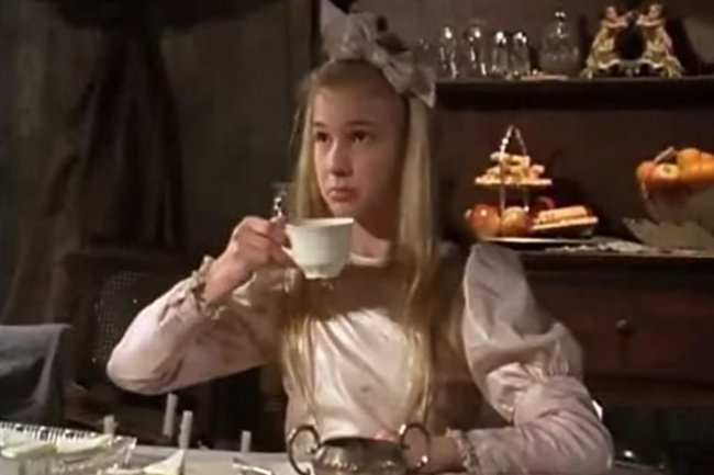 Эмили ВанКэмп - Биография