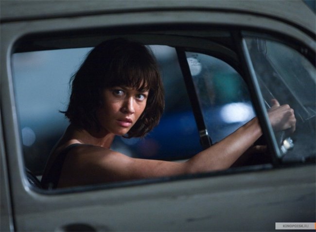 Девушки Бонда - «Квант Милосердия» 2008, Бонда сопровождает Ольга Куриленко, - Биографии