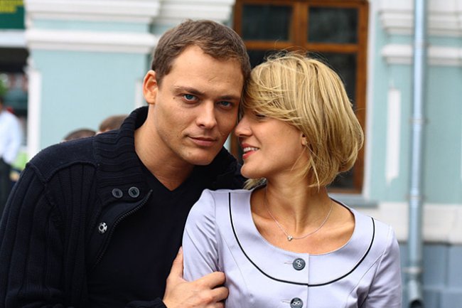 Артем Артемьев - Биография