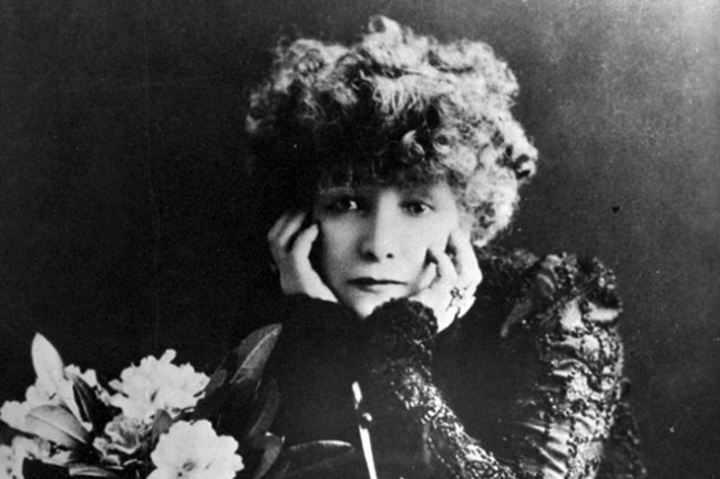 Сара Бернар - Биография