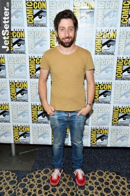 Саймон Хелберг (Simon Helberg) биография комика, фото и его жена 2017 - Режиссеры.