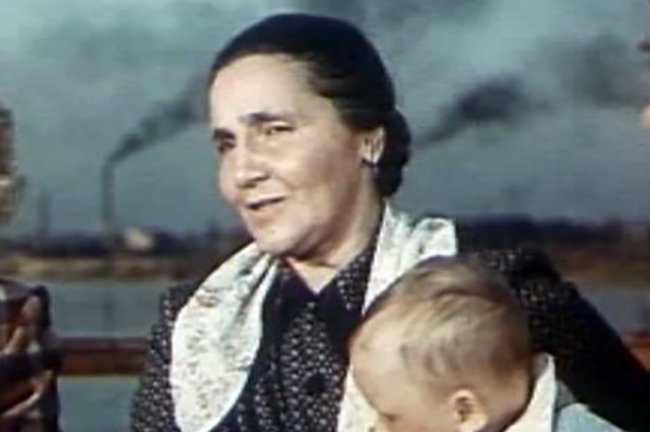 Вера Кузнецова - Биография