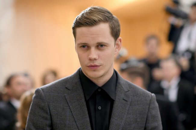 Билл Скарсгард - Биография