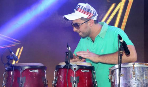 Биография Демиса Карибидиса - Российские актеры.