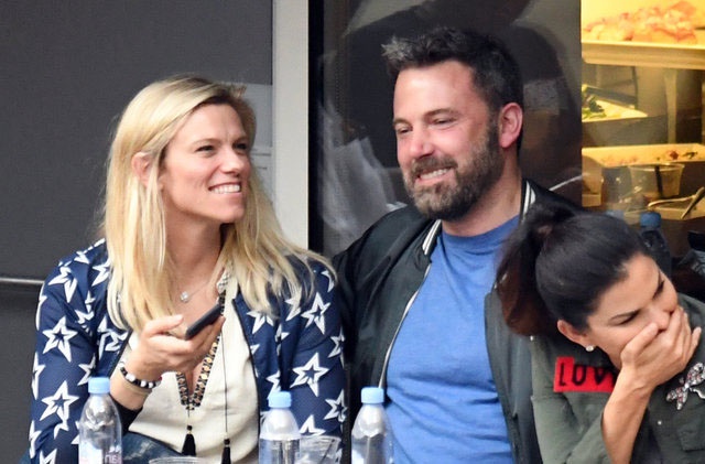 Бен Аффлек сходил на свидание с новой пассией