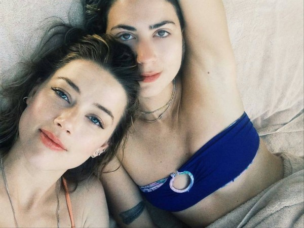 Эмбер Хёрд улетела снимать стресс на Бали Эмбер Хёрд улетела снимать стресс на Бали